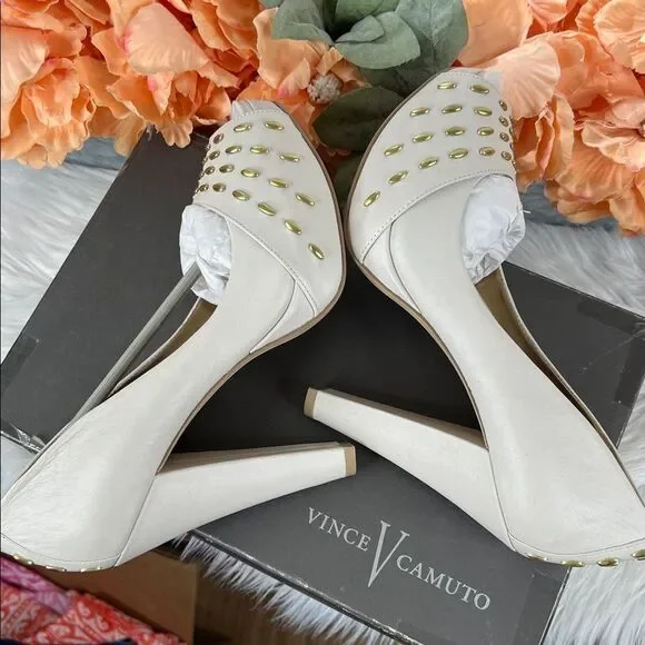 Vince Camuto MiM Aviator Sheep Leather Studded Heel 
Size 8 NIB - Picture 6 of 10